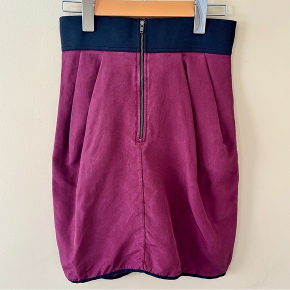 Wilfred| Pretty Burgundy 100% Silk Tulip Hem Pleated Mini Skirt w/Pockets Sz 2 - Picture 2 of 5